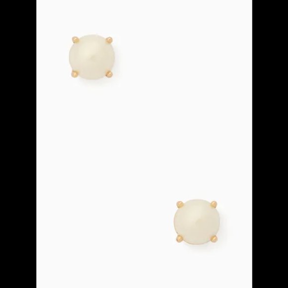 Kate Spade Pearl Gumdrop Studs / NWT - Picture 4 of 6